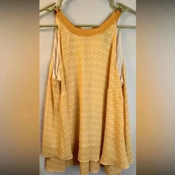 WORTHINGTON Layered Geometric Print Keyhole Halter Top Size Small - Picture 1 of 7